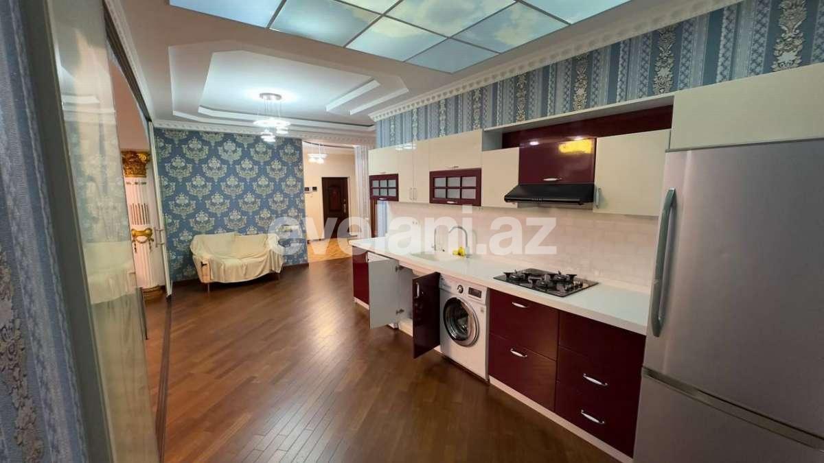 Satılır, yeni tikili, 2 otaqlı, 87 m², Bakı, Nizami r, Qara Qarayev m.