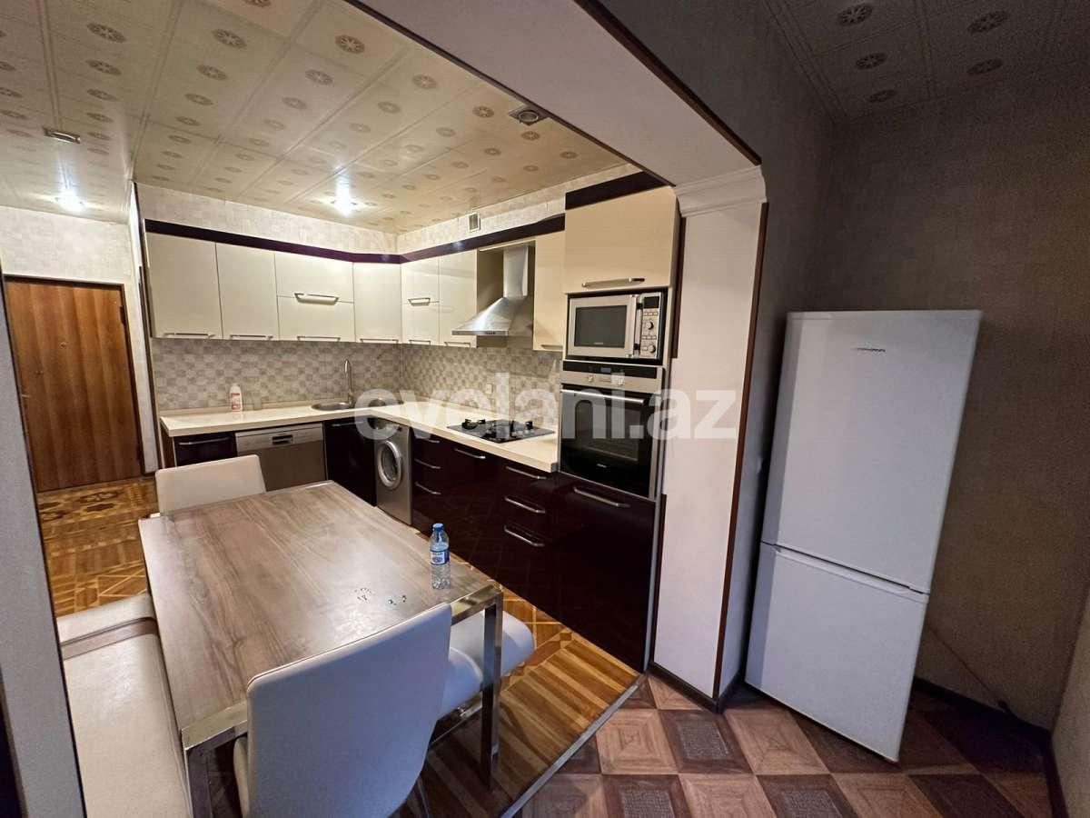 Rent, old building, 2 room, 78 m², Baku, Binagadi r, Nasimi m.