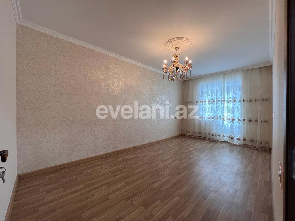 Satılır, köhnə tikili, 3 otaqlı, 80 m², Bakı, Suraxanı r, Yeni Günəşli q, Xalqlar Dostluğu m.