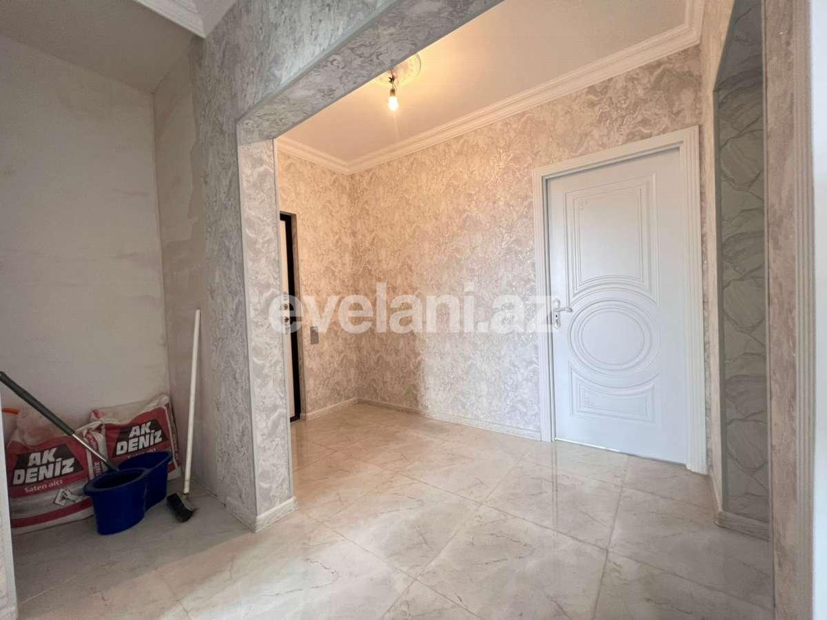 Satılır, köhnə tikili, 3 otaqlı, 80 m², Bakı, Suraxanı r, Yeni Günəşli q, Xalqlar Dostluğu m.