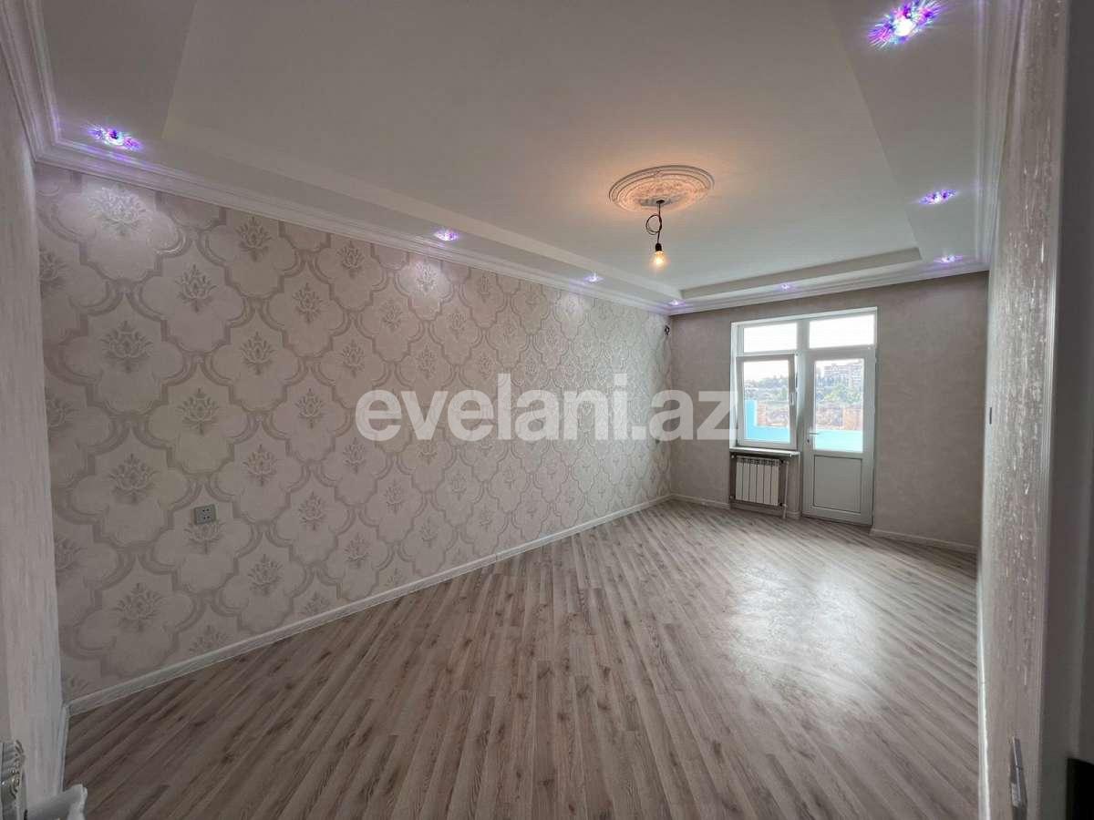 Satılır, köhnə tikili, 3 otaqlı, 80 m², Bakı, Suraxanı r, Yeni Günəşli q, Xalqlar Dostluğu m.
