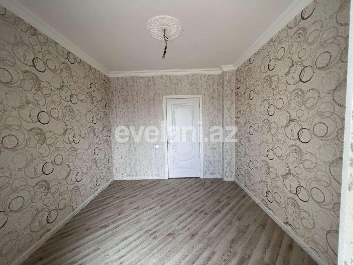 Satılır, köhnə tikili, 3 otaqlı, 80 m², Bakı, Suraxanı r, Yeni Günəşli q, Xalqlar Dostluğu m.