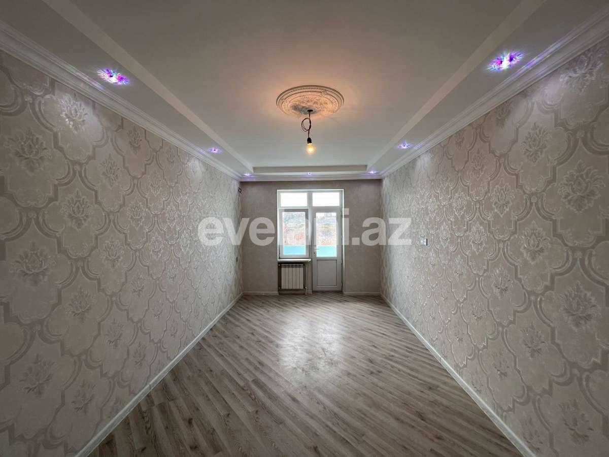 Satılır, köhnə tikili, 3 otaqlı, 80 m², Bakı, Suraxanı r, Yeni Günəşli q, Xalqlar Dostluğu m.
