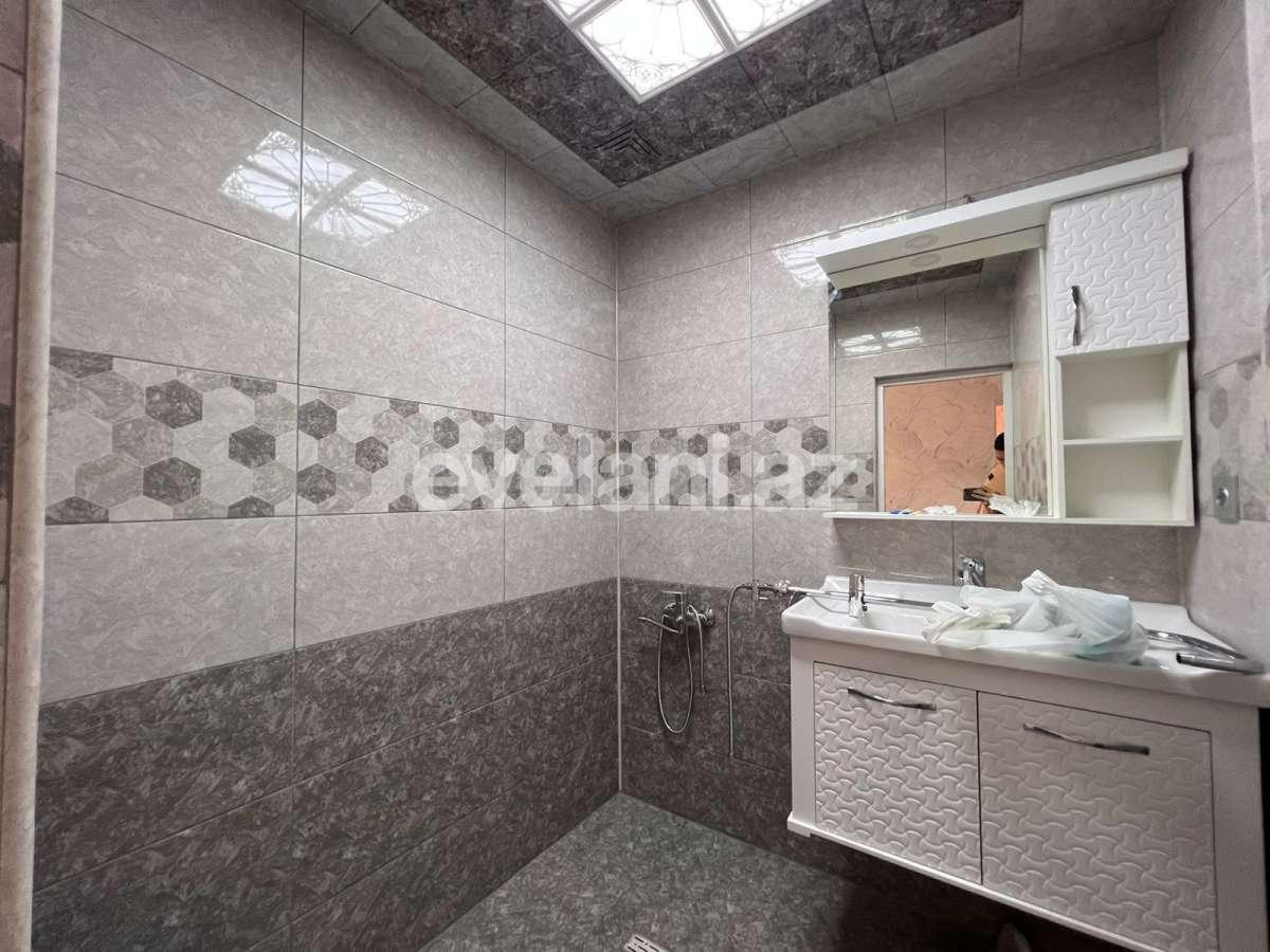 Satılır, köhnə tikili, 3 otaqlı, 80 m², Bakı, Suraxanı r, Yeni Günəşli q, Xalqlar Dostluğu m.