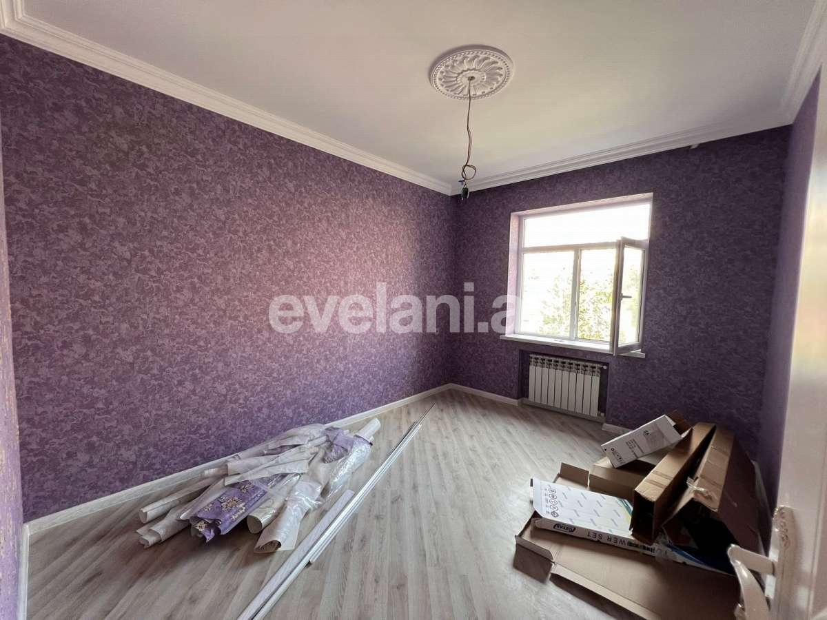 Satılır, köhnə tikili, 3 otaqlı, 80 m², Bakı, Suraxanı r, Yeni Günəşli q, Xalqlar Dostluğu m.