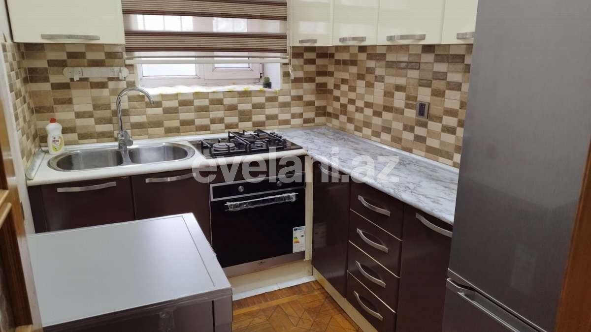 Kirayə verilir, köhnə tikili, 3 otaqlı, 75 m², Bakı, Səbail r, Sahil m.