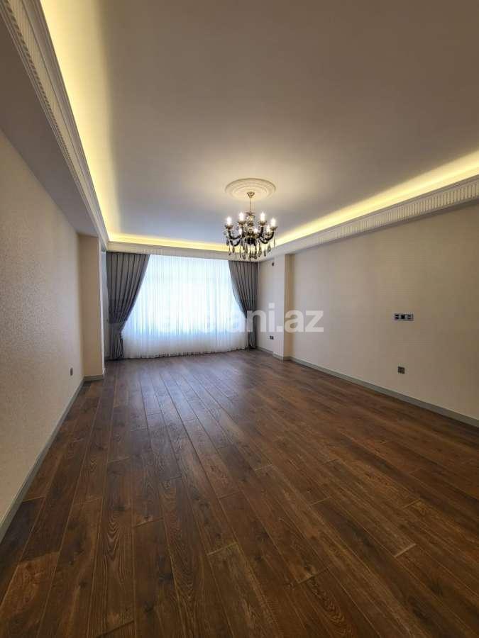Satılır, yeni tikili, 3 otaqlı, 138 m², Bakı, Nizami r, Neftçilər m.
