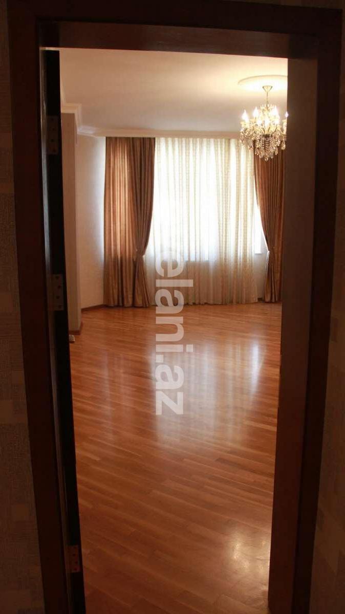 Продаётся, новостройка, 3-комнаты, 122 m², Баку, Хатаинский r, Ази Асланова p, Ази Асланов m.