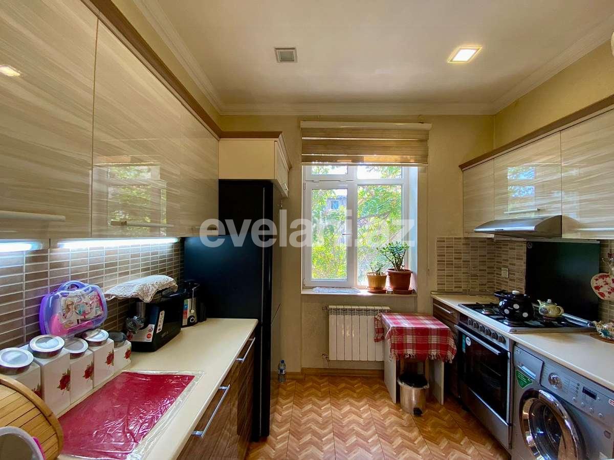 Satılır, köhnə tikili, 3 otaqlı, 86 m², Bakı, Nərimanov r, Gənclik m.