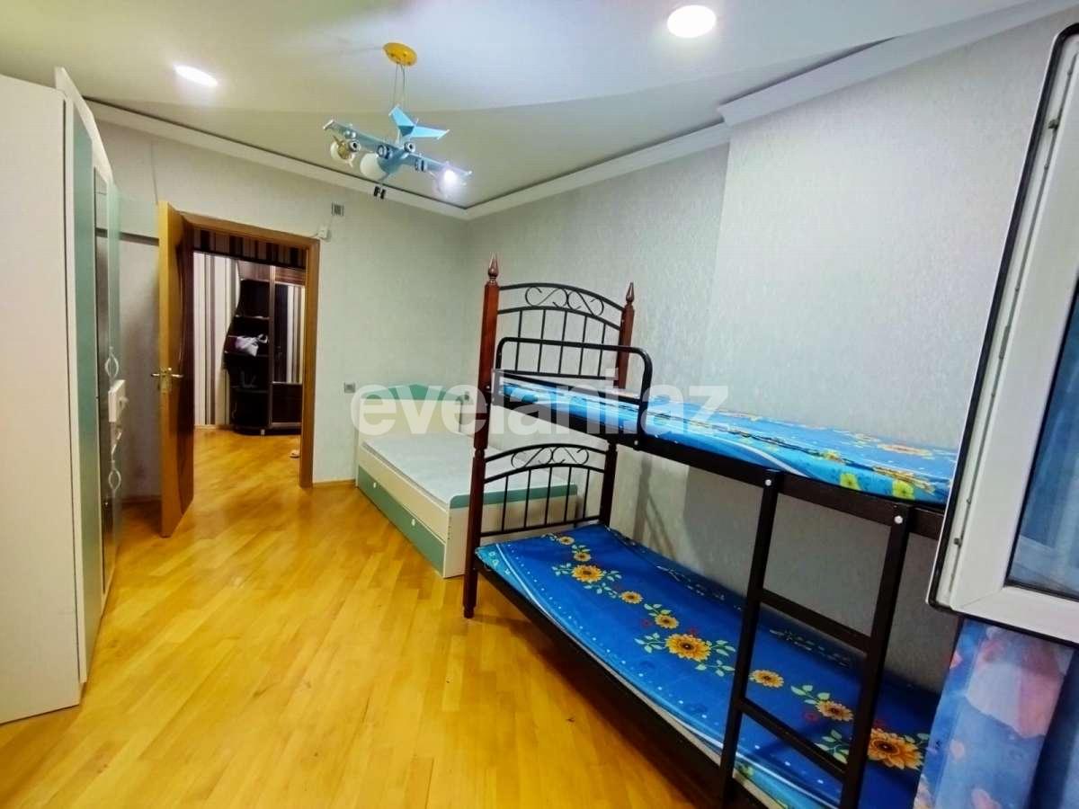 Rent, old building, 3 room, 80 m², Baku, Khatai r, Hazi Aslanov m.