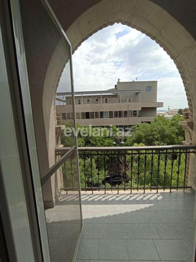 Kirayə verilir, köhnə tikili, 3 otaqlı, 90 m², Bakı, Səbail r, İçəri Şəhər m.