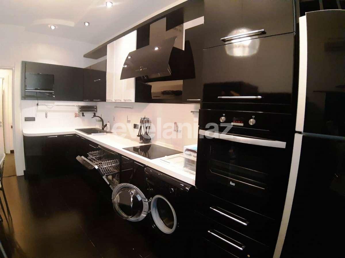 Satılır, yeni tikili, 3 otaqlı, 118 m², Bakı, Binəqədi r, 7-ci mikrorayon q, Azadlıq prospekti m.