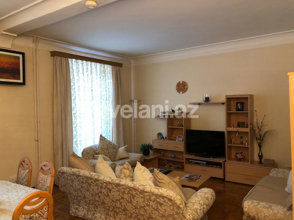 Rent, old building, 3 room, 120 m², Baku, Sabail r, Icheri Sheher m.