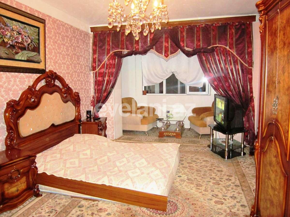 Satılır, köhnə tikili, 3 otaqlı, 130 m², Bakı, Sabunçu r, Bakıxanov q.