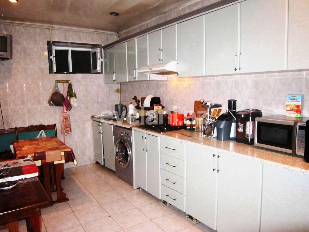 Satılır, köhnə tikili, 3 otaqlı, 130 m², Bakı, Sabunçu r, Bakıxanov q.