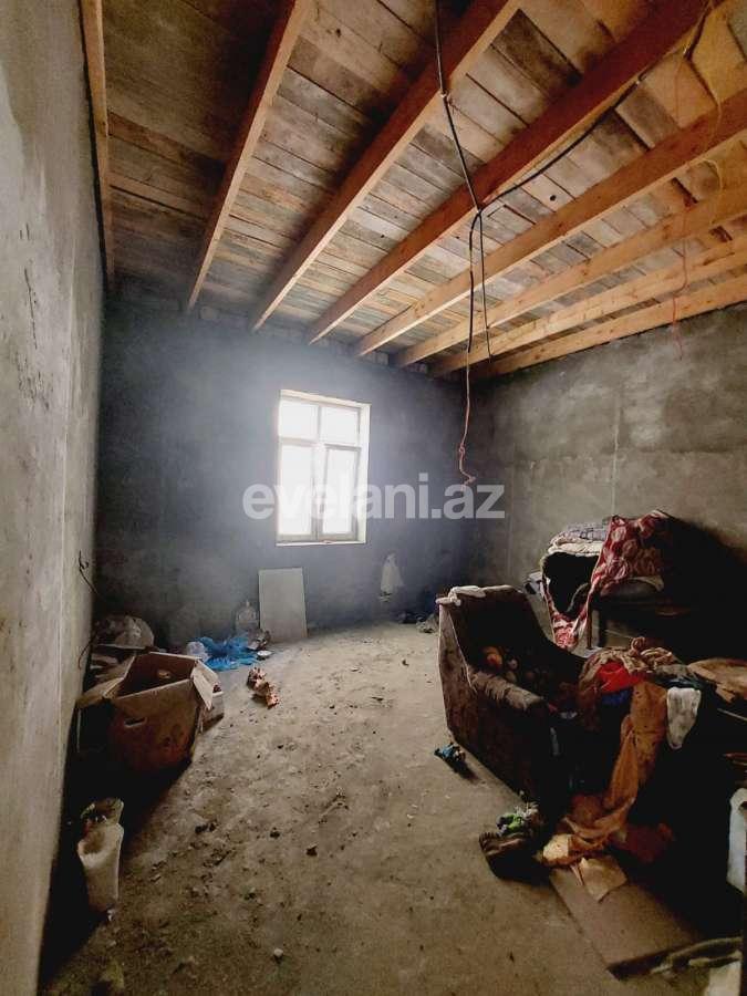 Satılır, həyət evi / bağ, 4 otaqlı, 200 m², Bakı, Sabunçu r, Bakıxanov q, Neftçilər m.