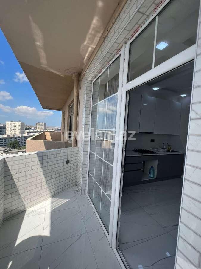 Сдаётся, новостройка, 3-комнаты, 101 m², Баку, Бинагадинский r, 8-й микрорайон p, Азадлыг проспекти m.