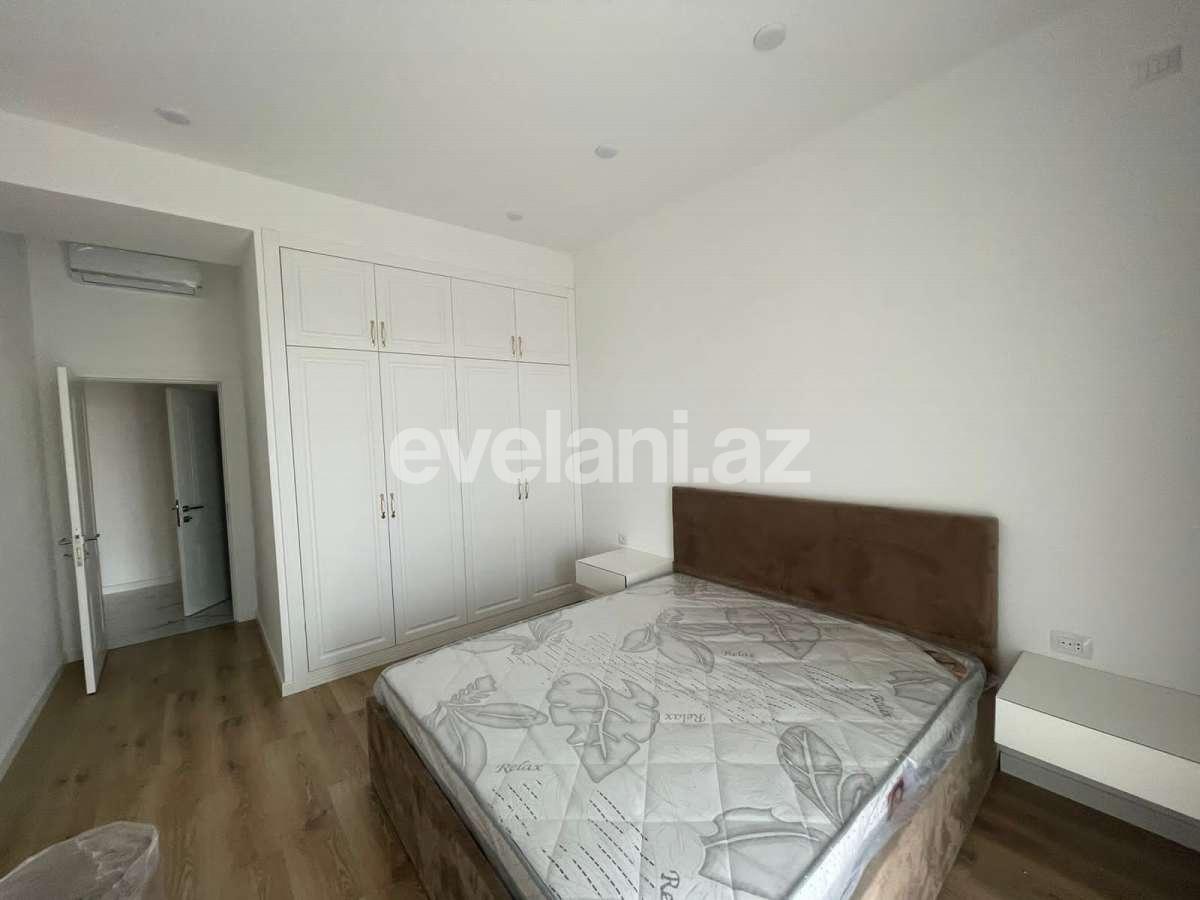 Сдаётся, вторичка, 3-комнаты, 105 m², Баку, Хатаинский r, Аг шехер p, Шах Исмаил Хатаи m.