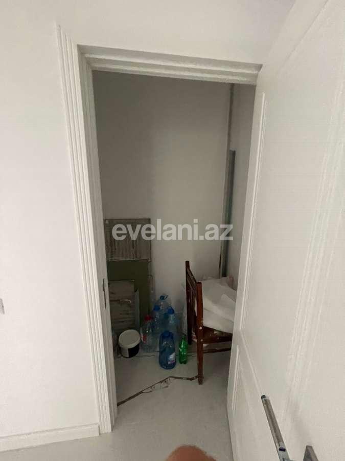 Сдаётся, вторичка, 3-комнаты, 105 m², Баку, Хатаинский r, Аг шехер p, Шах Исмаил Хатаи m.