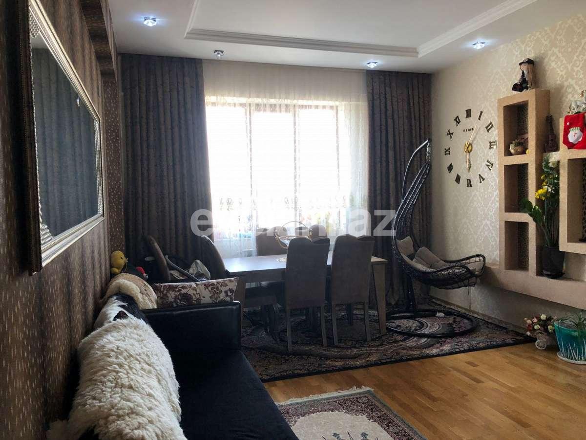 Kirayə verilir, yeni tikili, 2 otaqlı, 80 m², Bakı, Səbail r, İçəri Şəhər m.