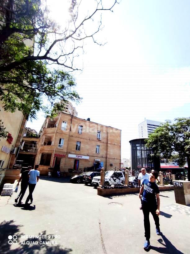 Kirayə verilir, köhnə tikili, 2 otaqlı, 70 m², Bakı, Nəsimi r, 28 may m.