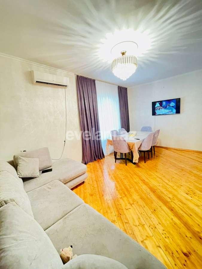 Satılır, köhnə tikili, 2 otaqlı, 65 m², Bakı, Binəqədi r, 9-cu mikrorayon q, Nəsimi m.