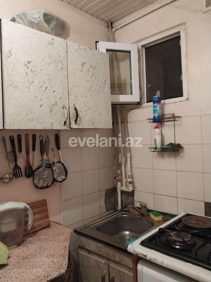 Sale, old building, 2 room, 30 m², Baku, Nizami r, 8-th kilometer d, Neftchilar m.