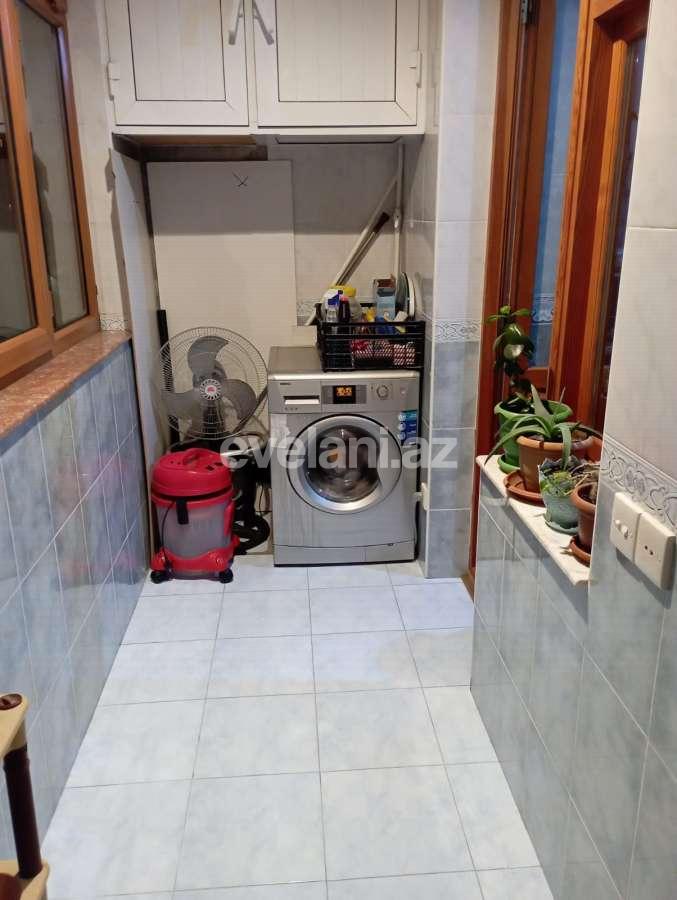 Rent, old building, 3 room, 70 m², Baku, Nizami r, 8-th kilometer d, Khalglar Doslugu m.