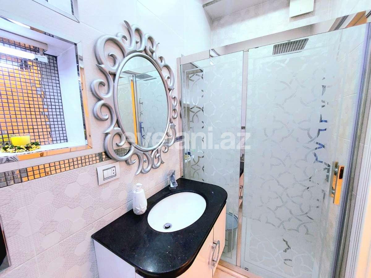 Kirayə verilir, yeni tikili, 4 otaqlı, 150 m², Bakı, Yasamal r, Yasamal q, Elmlər Akademiyası m.
