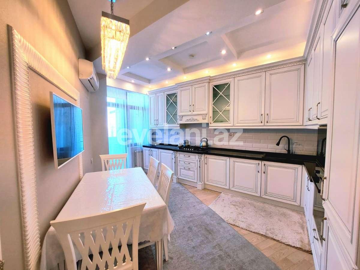 Kirayə verilir, yeni tikili, 4 otaqlı, 150 m², Bakı, Yasamal r, Yasamal q, Elmlər Akademiyası m.