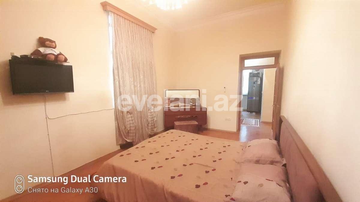 Rent, old building, 2 room, 62 m², Baku, Yasamal r, Elmlar Akademiyası m.