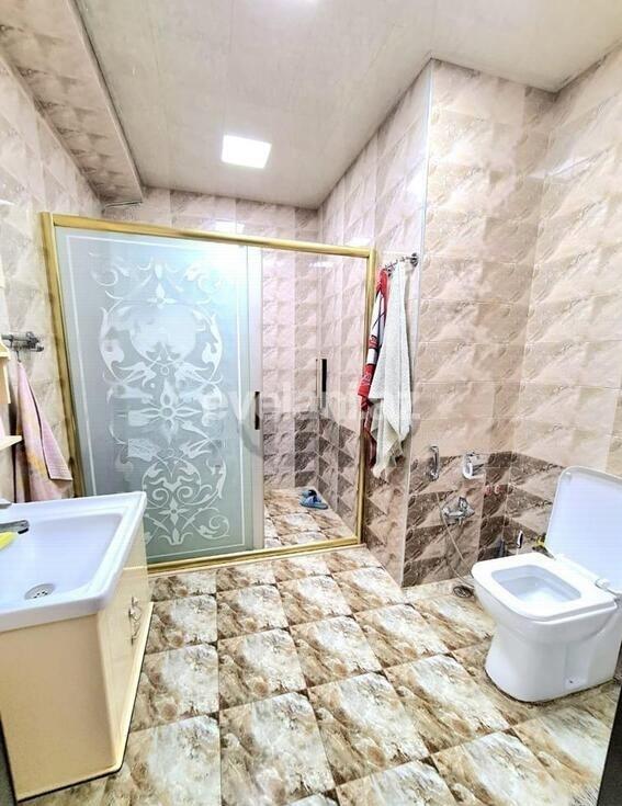 Kirayə verilir, yeni tikili, 2 otaqlı, 71 m², Bakı, Nizami r, Qara Qarayev m.