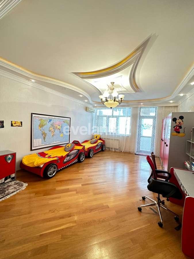 Satılır, yeni tikili, 4 otaqlı, 245 m², Bakı, Nəsimi r, 28 may m.