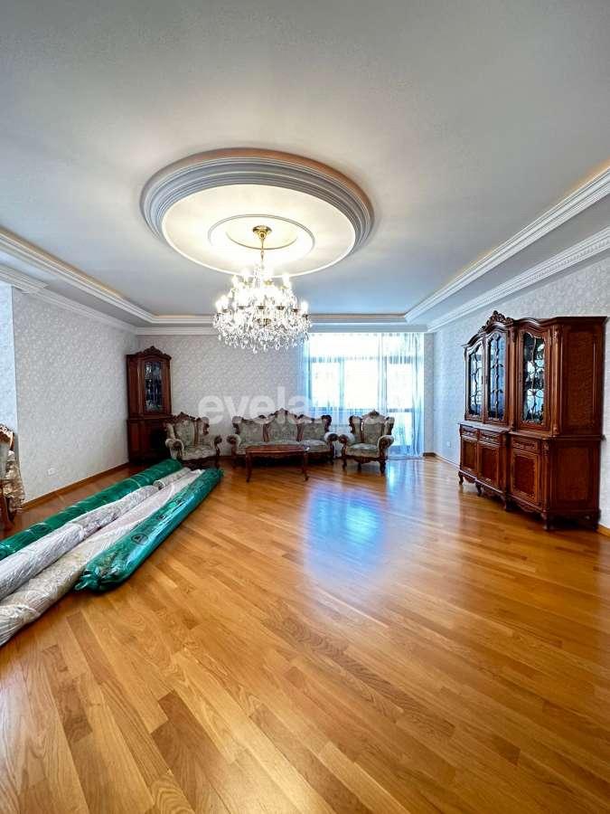 Satılır, yeni tikili, 4 otaqlı, 245 m², Bakı, Nəsimi r, 28 may m.