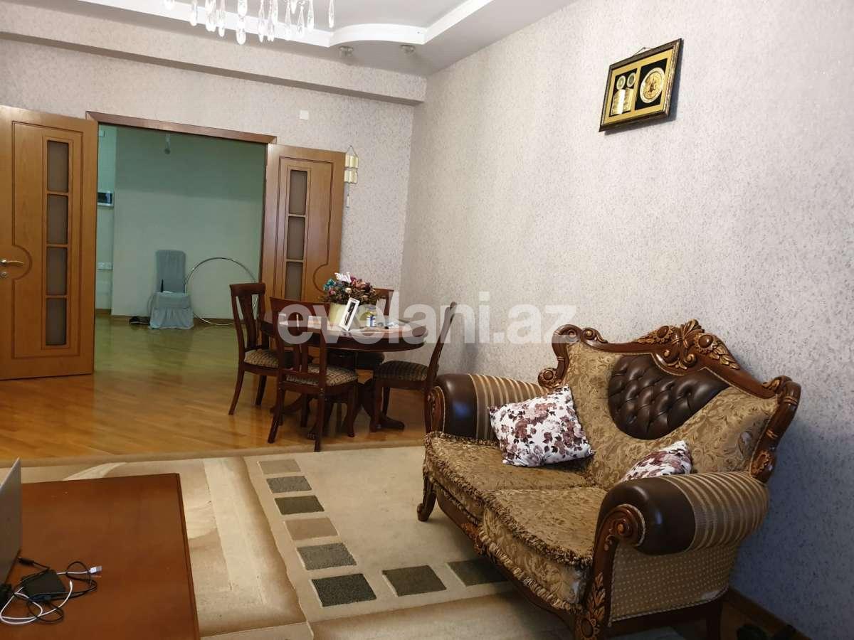 Kirayə verilir, yeni tikili, 3 otaqlı, 130 m², Bakı, Yasamal r, Elmlər Akademiyası m.