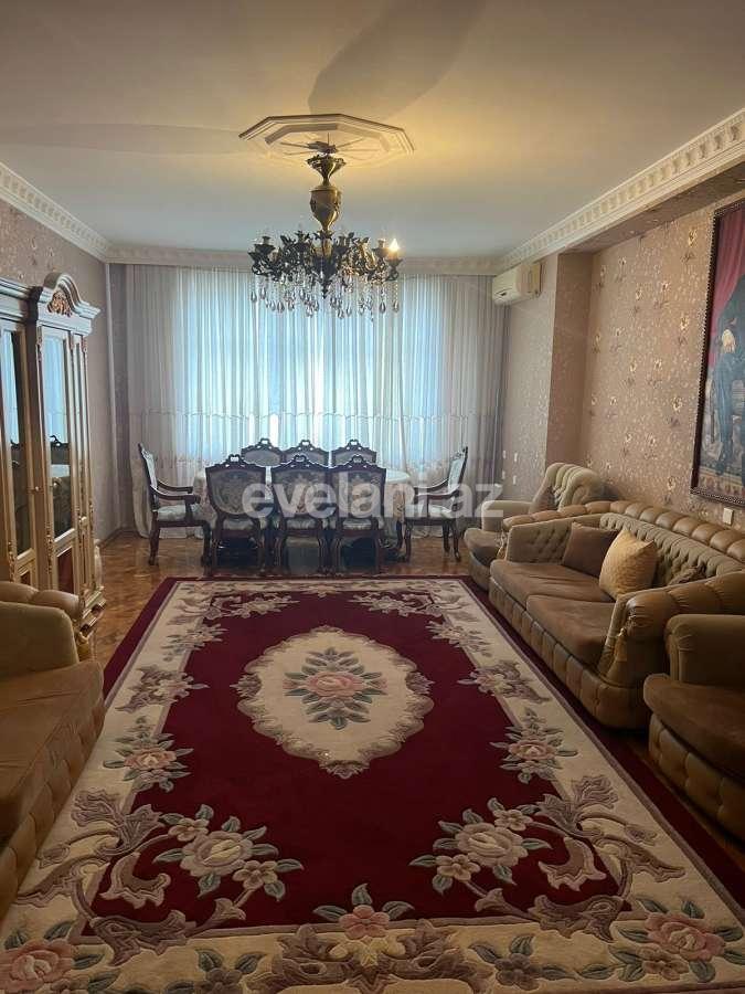 Satılır, yeni tikili, 3 otaqlı, 141 m², Bakı, Binəqədi r, 8-ci mikrorayon q, Azadlıq prospekti m.