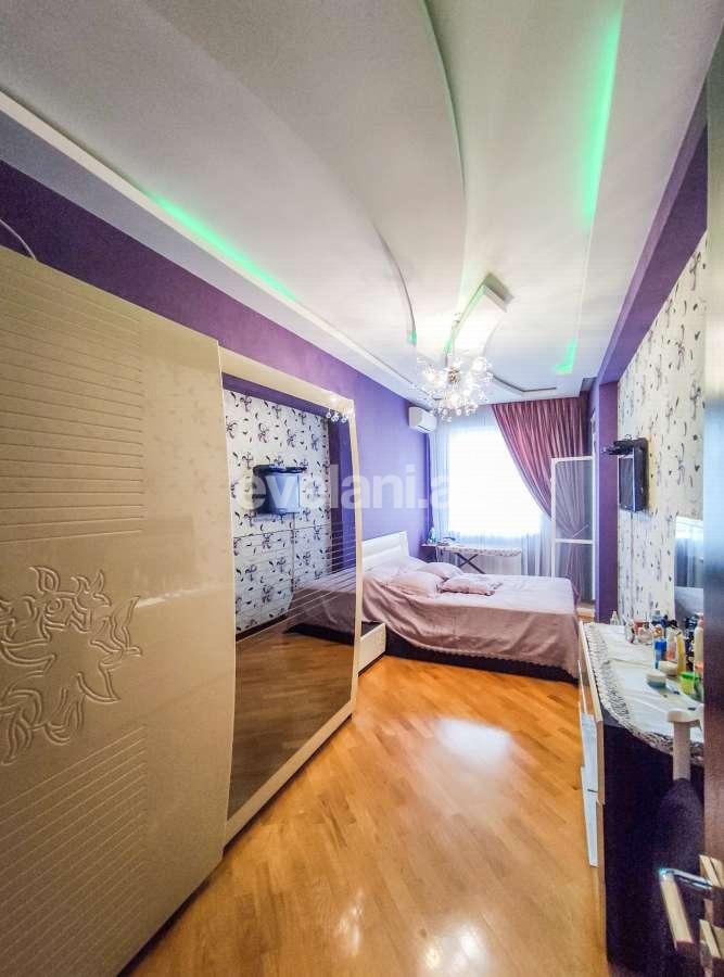 Satılır, yeni tikili, 3 otaqlı, 125 m², Bakı, Nizami r, Qara Qarayev m.