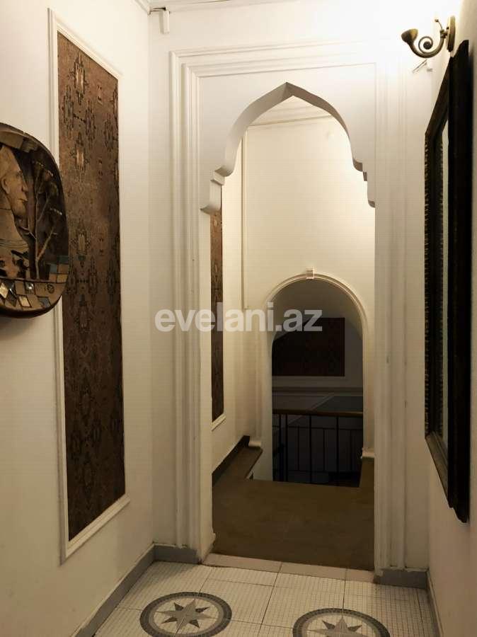 Rent, old building, 3 room, 120 m², Baku, Sabail r, Icheri Sheher m.