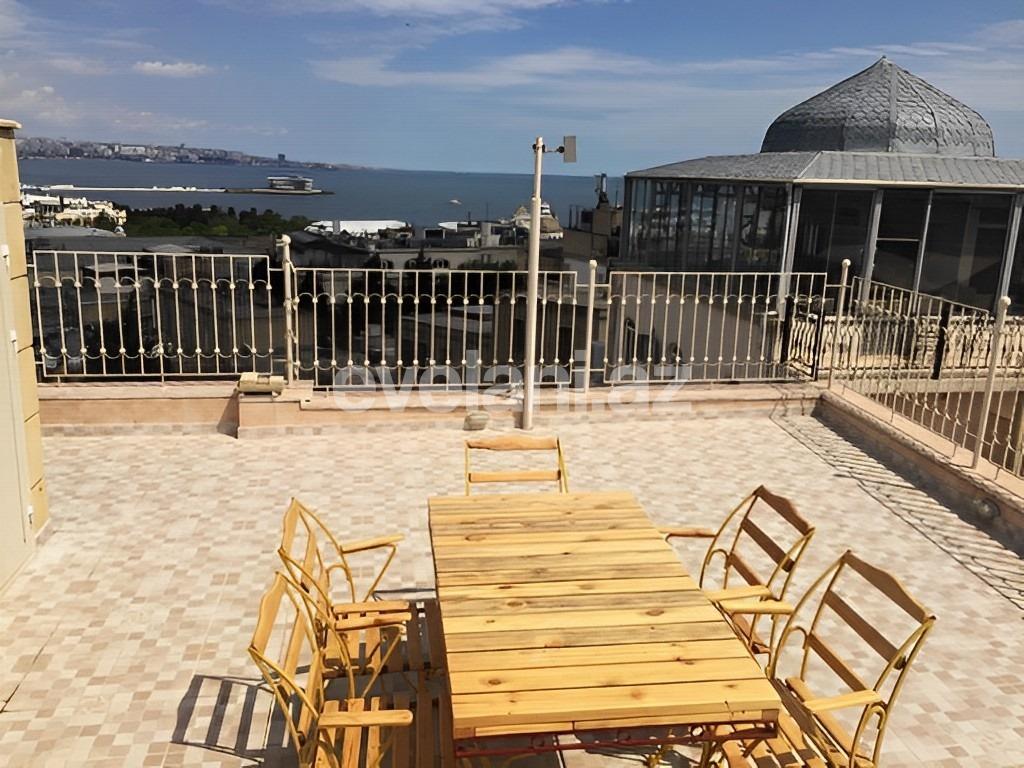 Rent, old building, 3 room, 120 m², Baku, Sabail r, Icheri Sheher m.