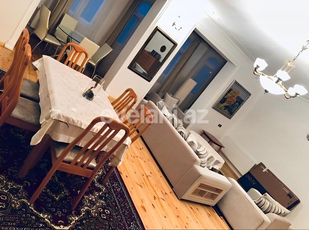 Rent, old building, 3 room, 120 m², Baku, Sabail r, Icheri Sheher m.