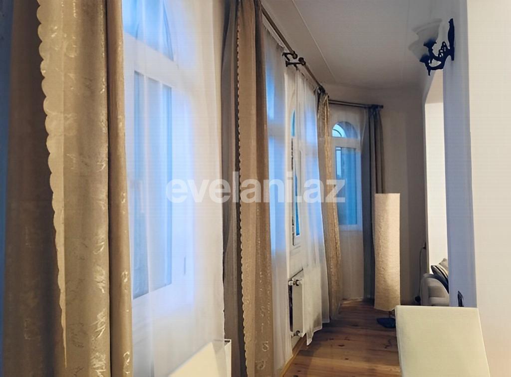 Rent, old building, 3 room, 120 m², Baku, Sabail r, Icheri Sheher m.