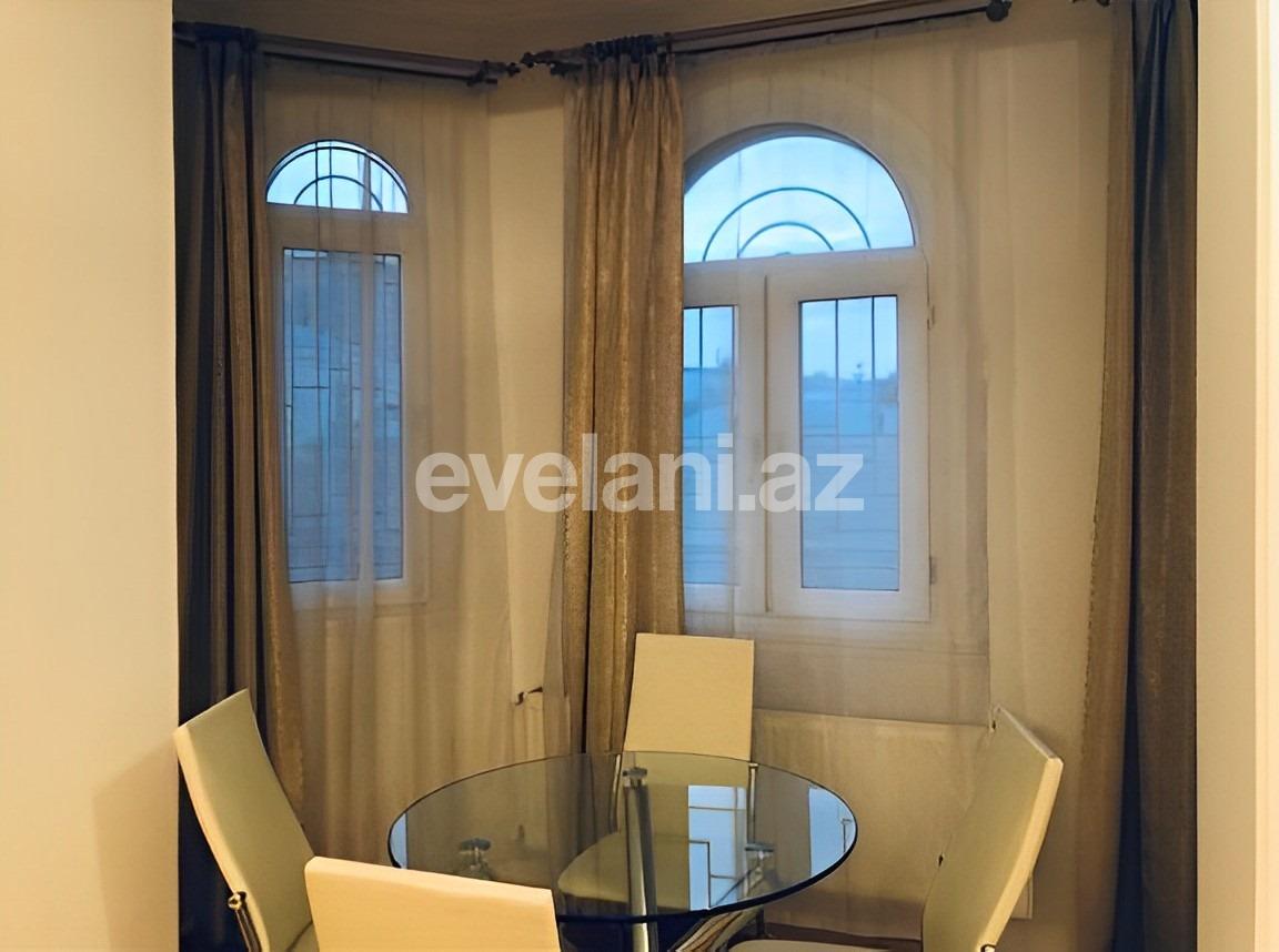 Rent, old building, 3 room, 120 m², Baku, Sabail r, Icheri Sheher m.