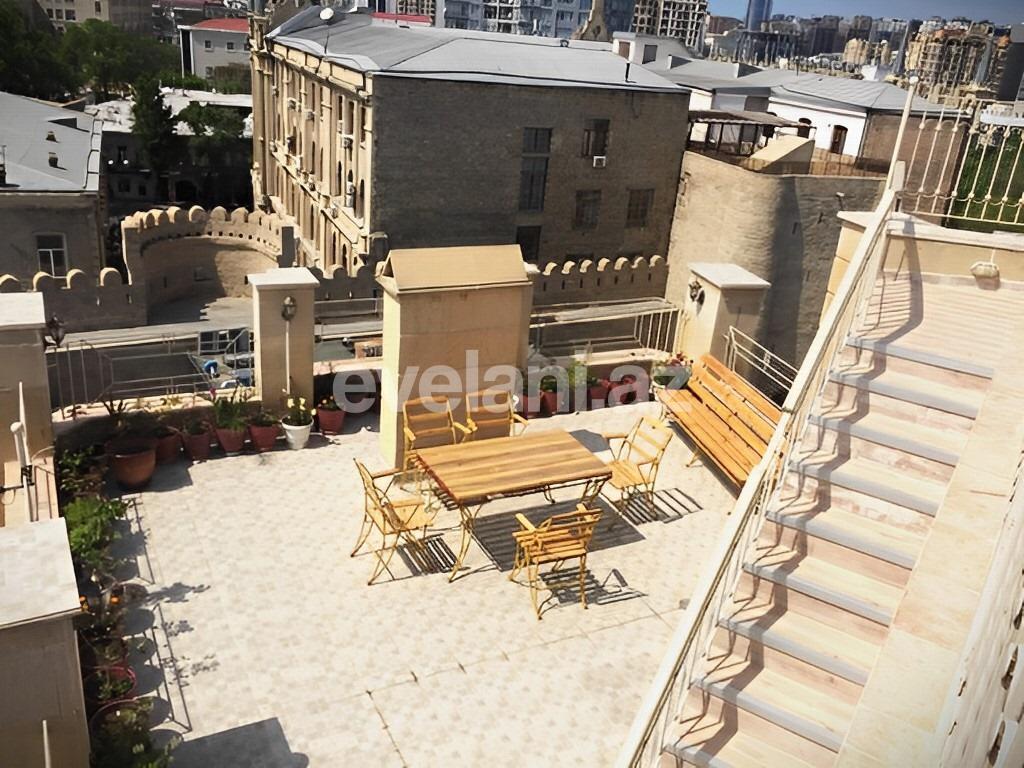 Rent, old building, 3 room, 120 m², Baku, Sabail r, Icheri Sheher m.