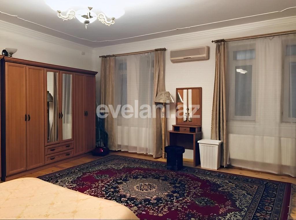 Rent, old building, 3 room, 120 m², Baku, Sabail r, Icheri Sheher m.