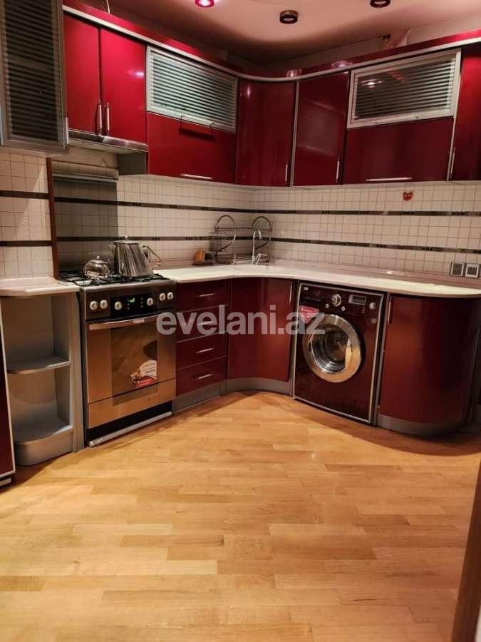 Kirayə verilir, köhnə tikili, 4 otaqlı, 104 m², Bakı, Binəqədi r, 9-cu mikrorayon q, Memar Əcəmi m.