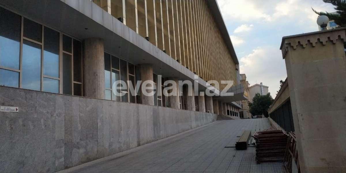 Продаётся, вторичка, 2-комнаты, 50 m², Баку, Ясамальский r, Элмляр Академиясы m.