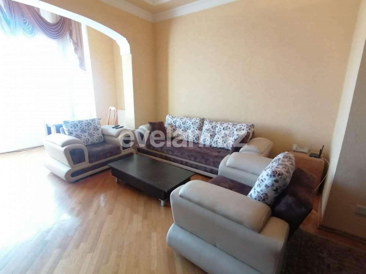 Rent, old building, 3 room, 100 m², Baku, Sabail r, Sahil m.