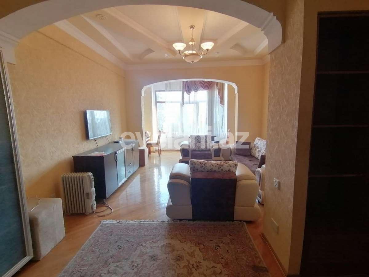 Rent, old building, 3 room, 100 m², Baku, Sabail r, Sahil m.