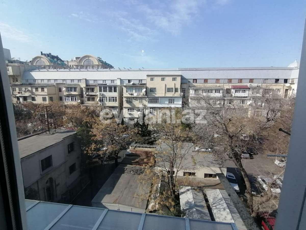 Rent, old building, 3 room, 100 m², Baku, Sabail r, Sahil m.