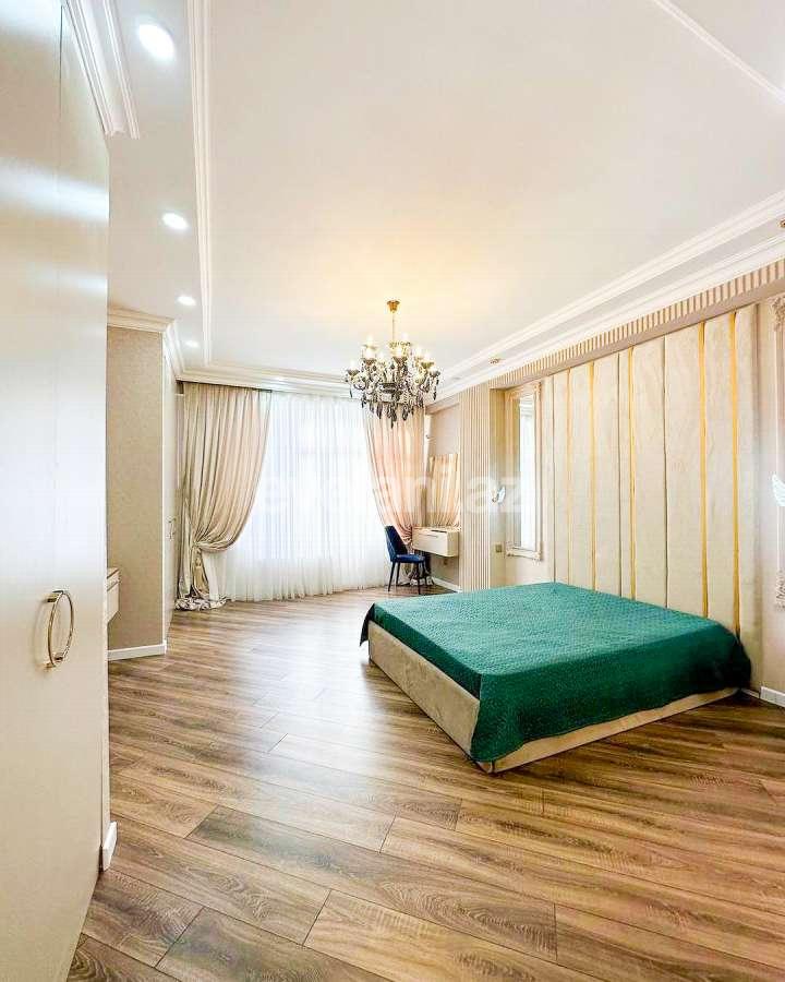 Satılır, yeni tikili, 3 otaqlı, 141 m², Bakı, Nizami r, Neftçilər m.